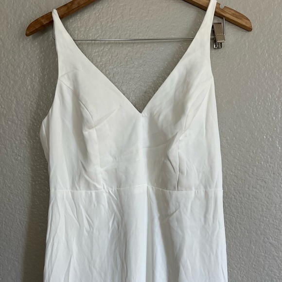 NWOT Love and Happiness White Button Back Mermaid Maxi Dress - Picture 4 of 7